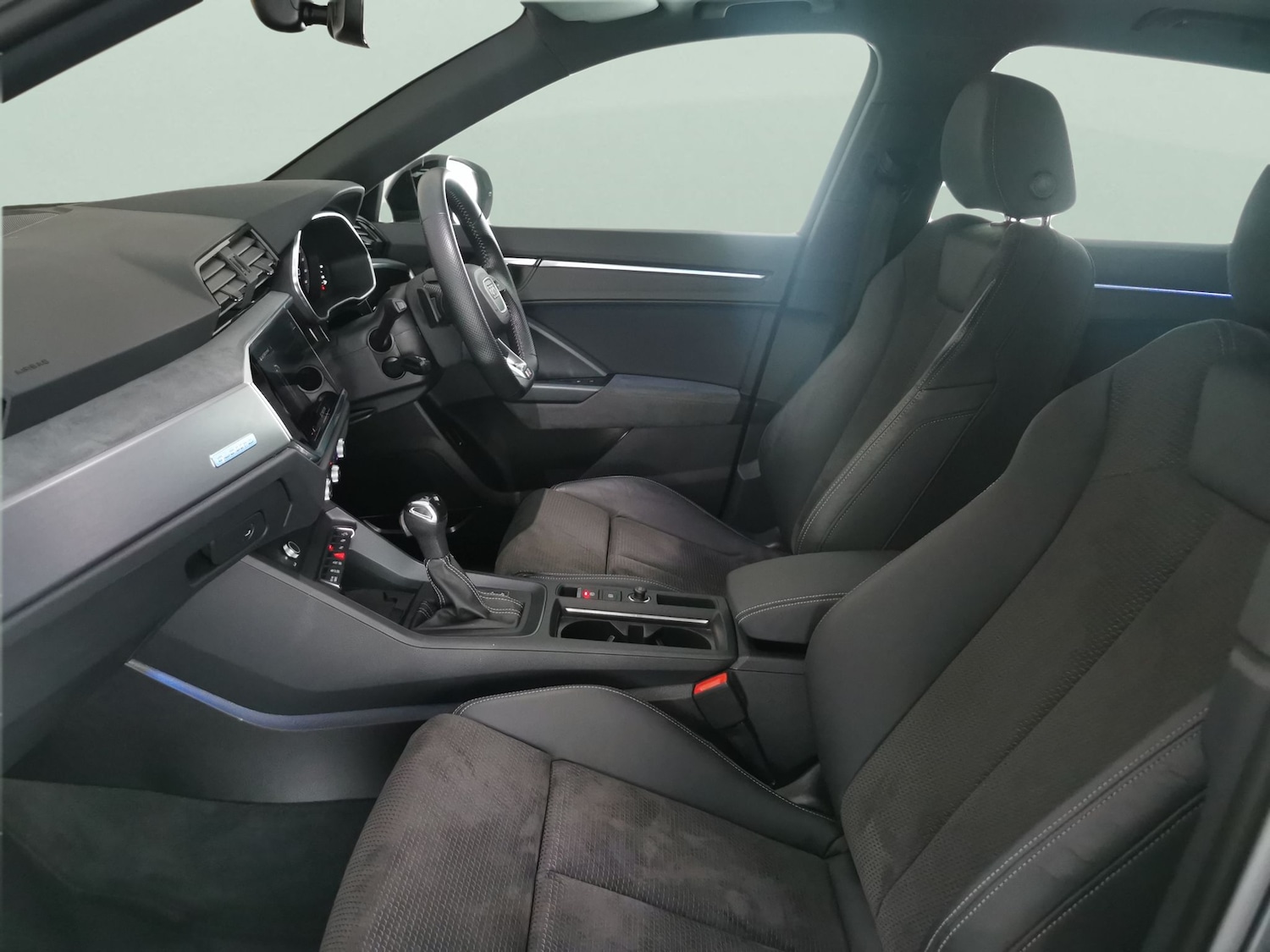 Used Audi Q3 2021 for sale - 76722635: Photo 4