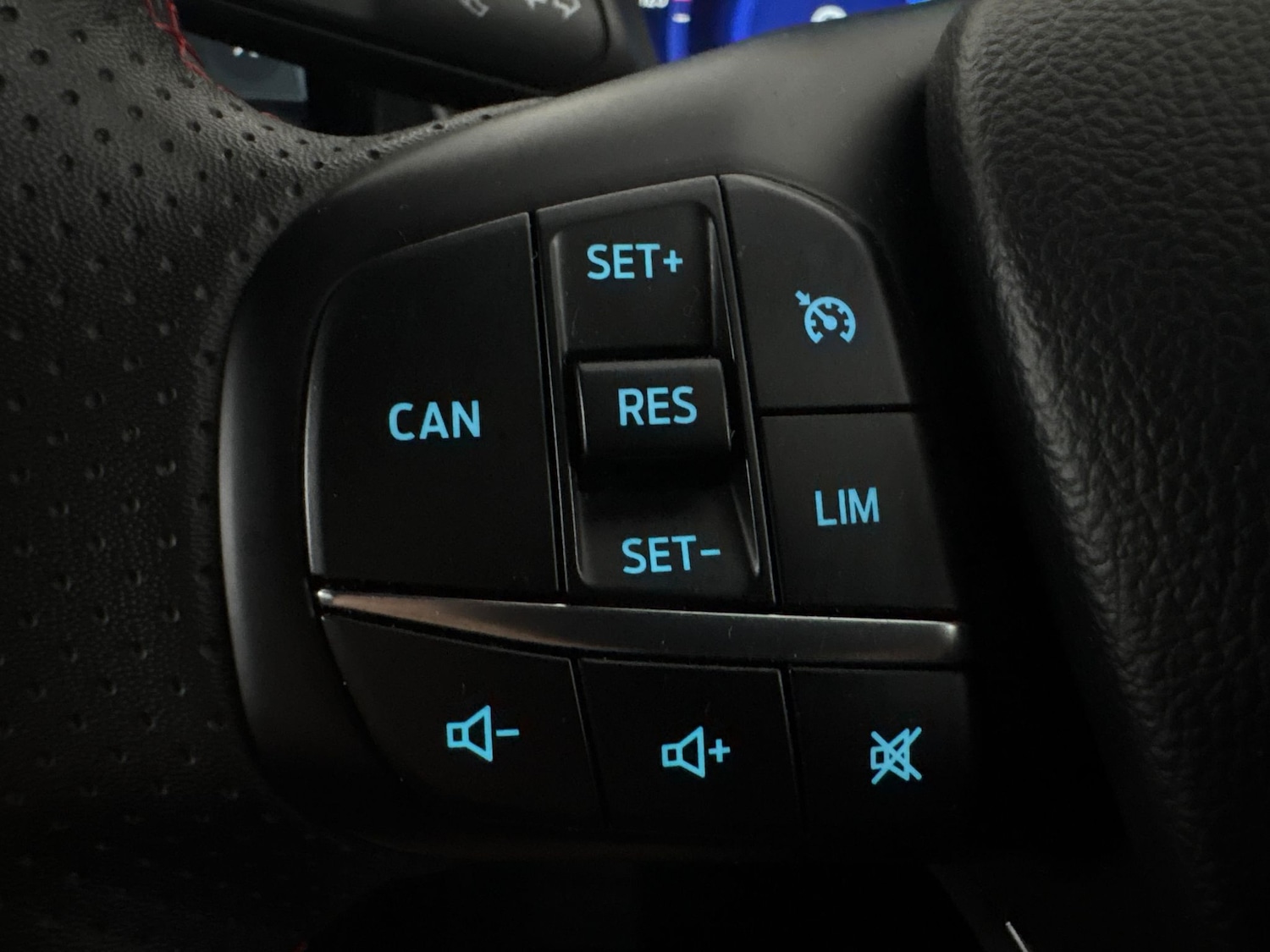 Used Ford Focus 2023 for sale - 76682128: Photo 27