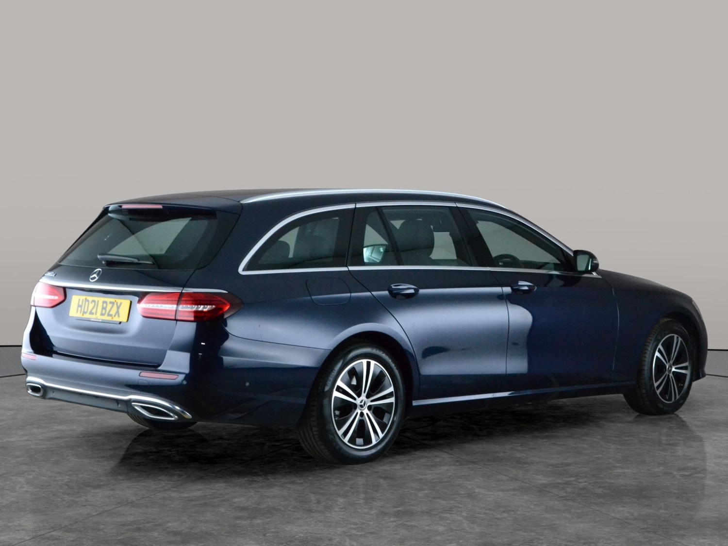 Used Mercedes-Benz E Class 2021 for sale - 78137418: Photo 10