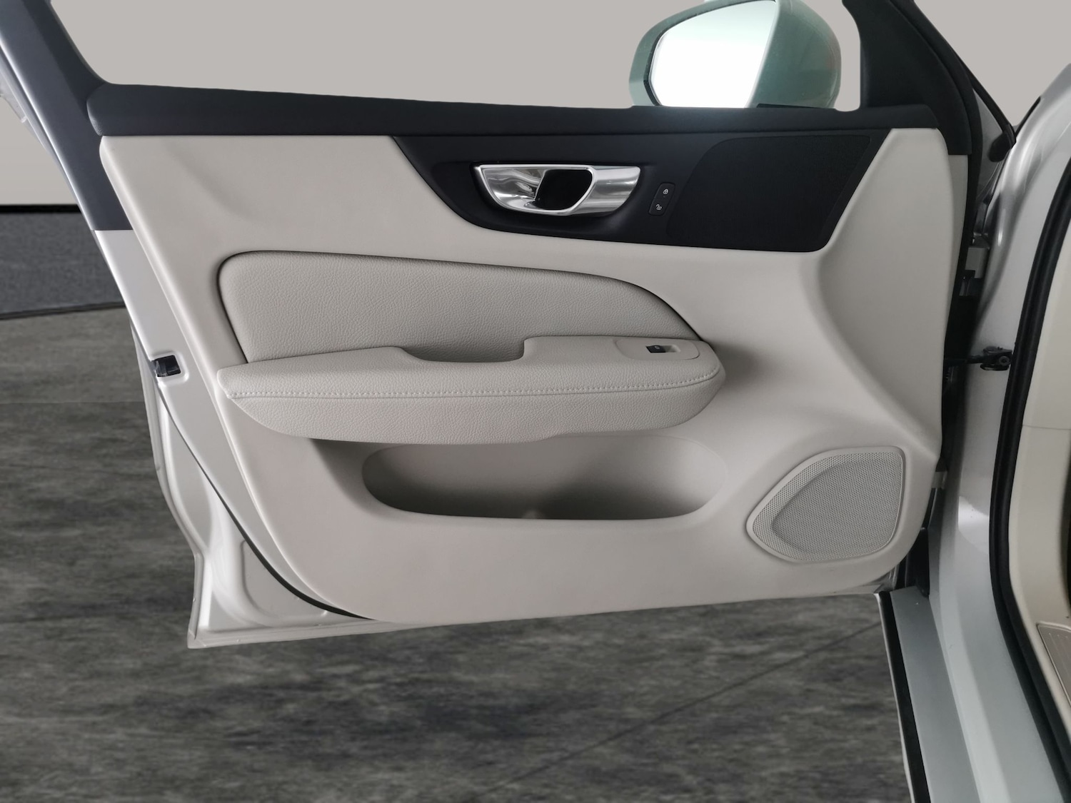 Used Volvo V60 2021 for sale - 77607353: Photo 29