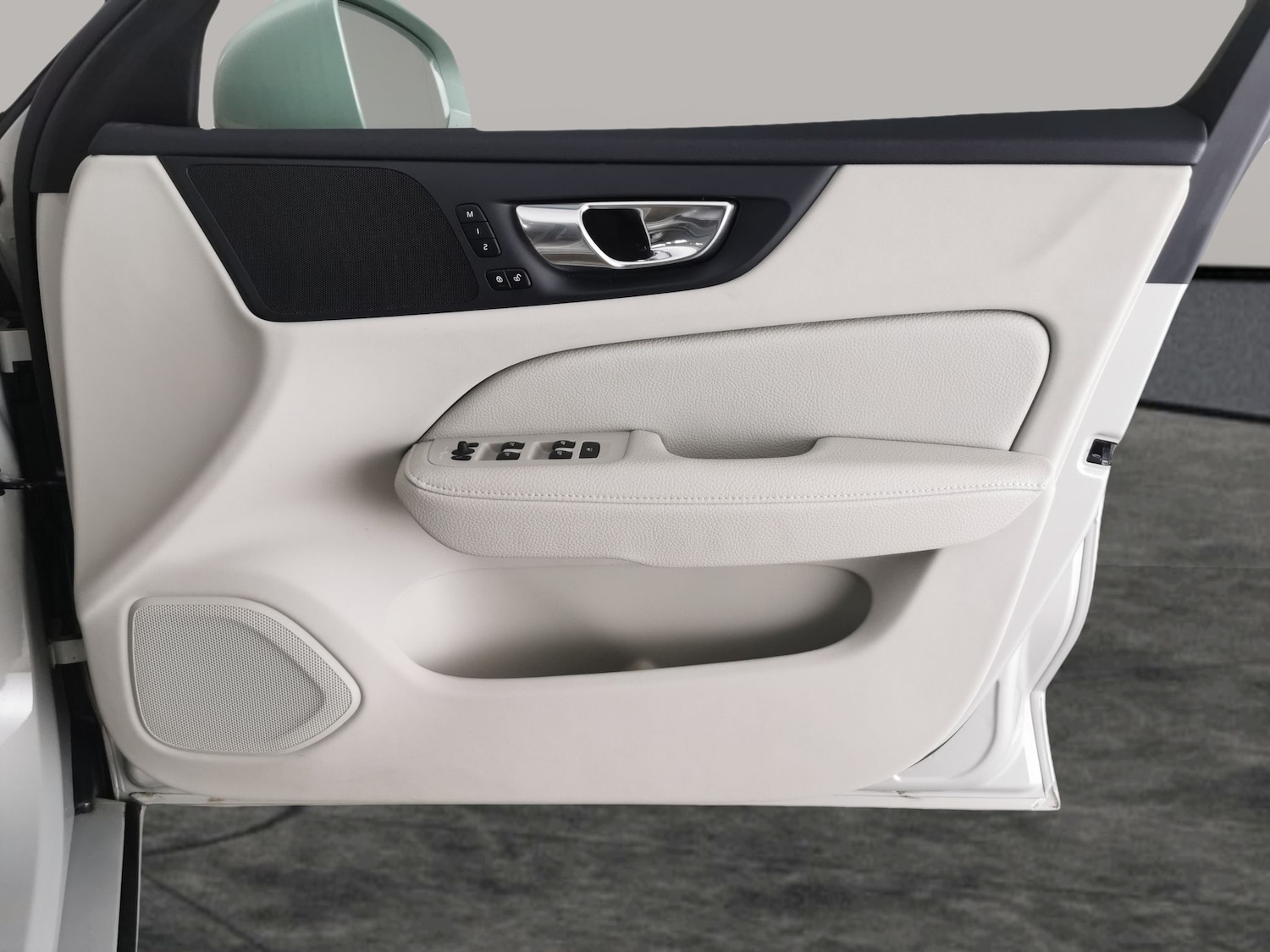 Used Volvo V60 2021 for sale - 77607353: Photo 32