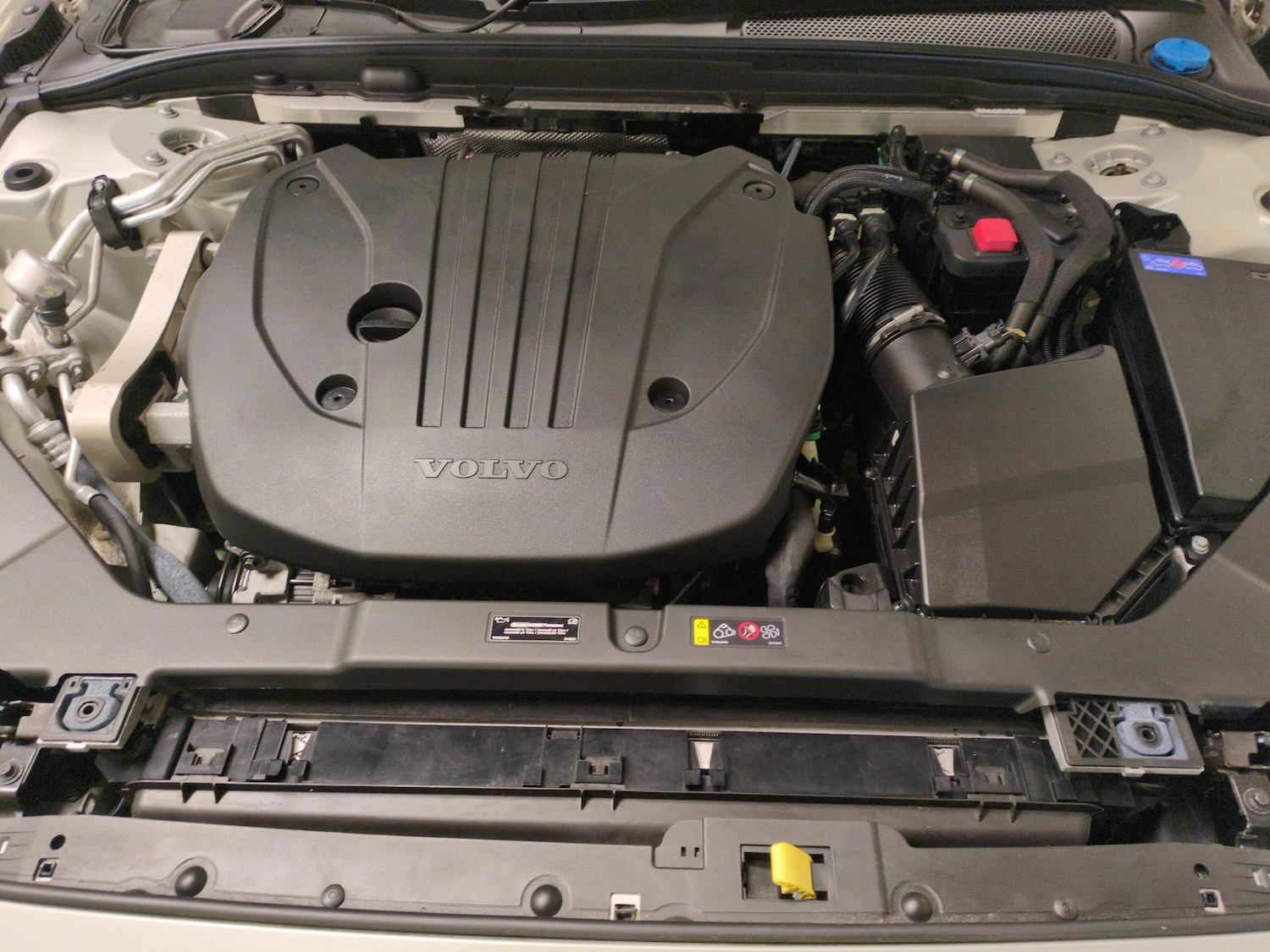 Used Volvo V60 2021 for sale - 77607353: Photo 34