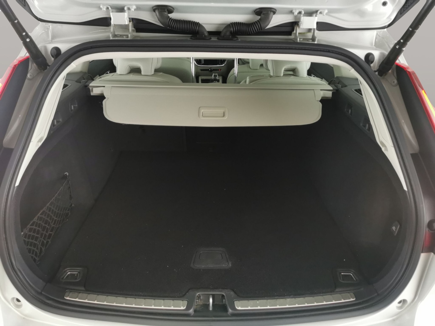 Used Volvo V60 2021 for sale - 77607353: Photo 35