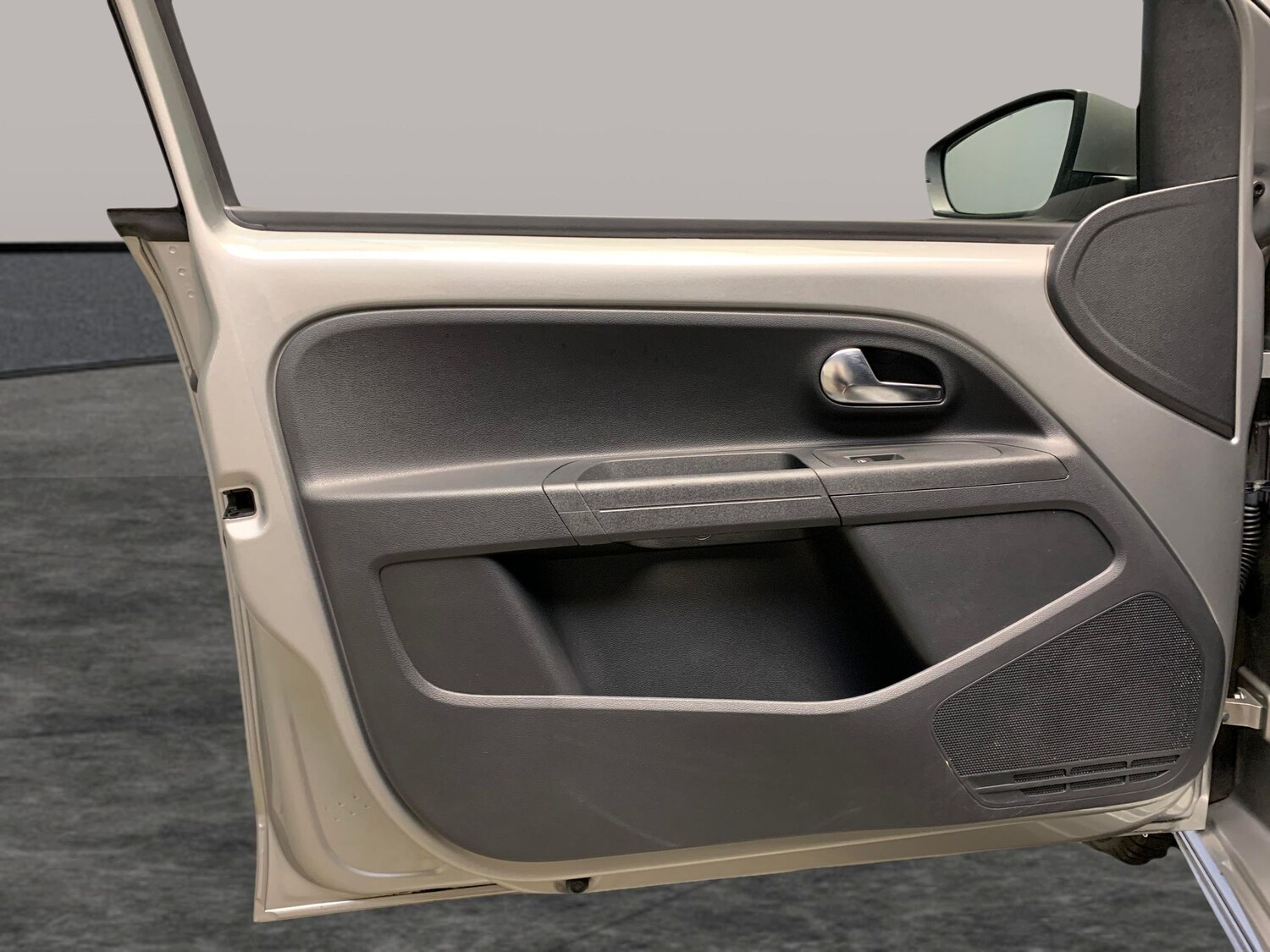 Used Volkswagen up! 2017 for sale - 77674316: Photo 21