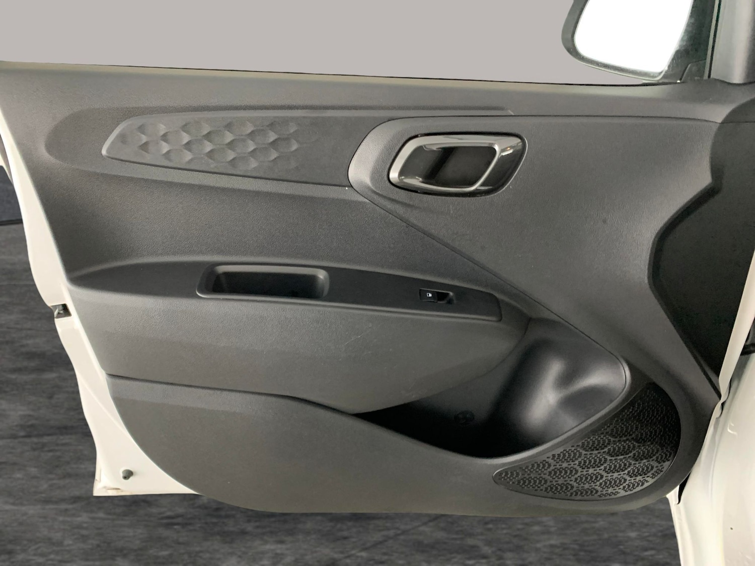 Used Hyundai i10 for sale - 77256028: Photo 25