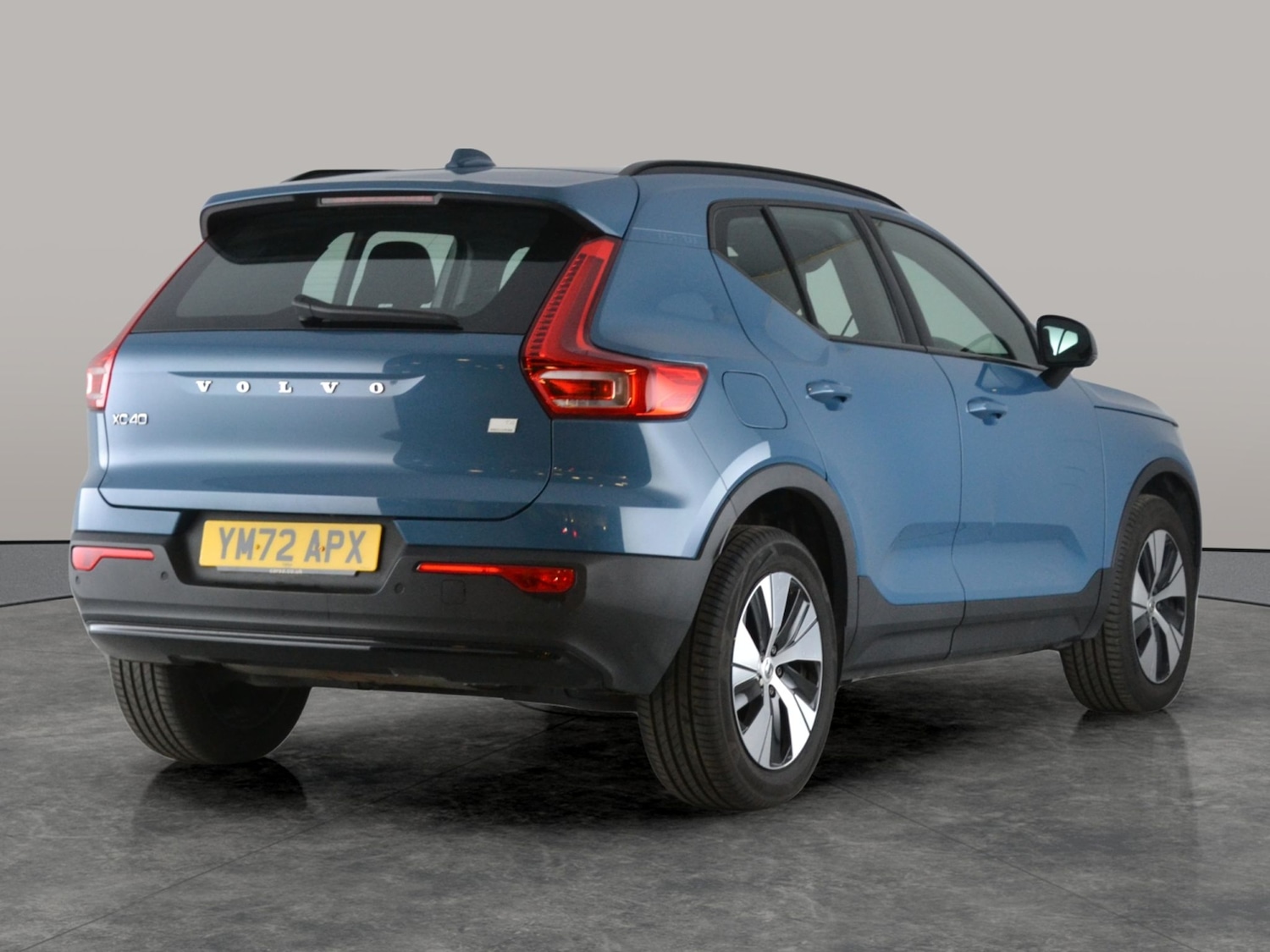 Used Volvo XC40 2023 for sale - 77802894: Photo 10