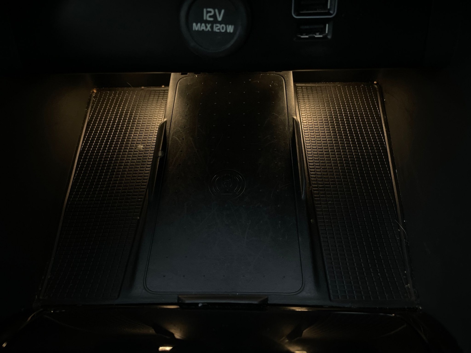 Used Volvo XC40 2023 for sale - 77802894: Photo 23