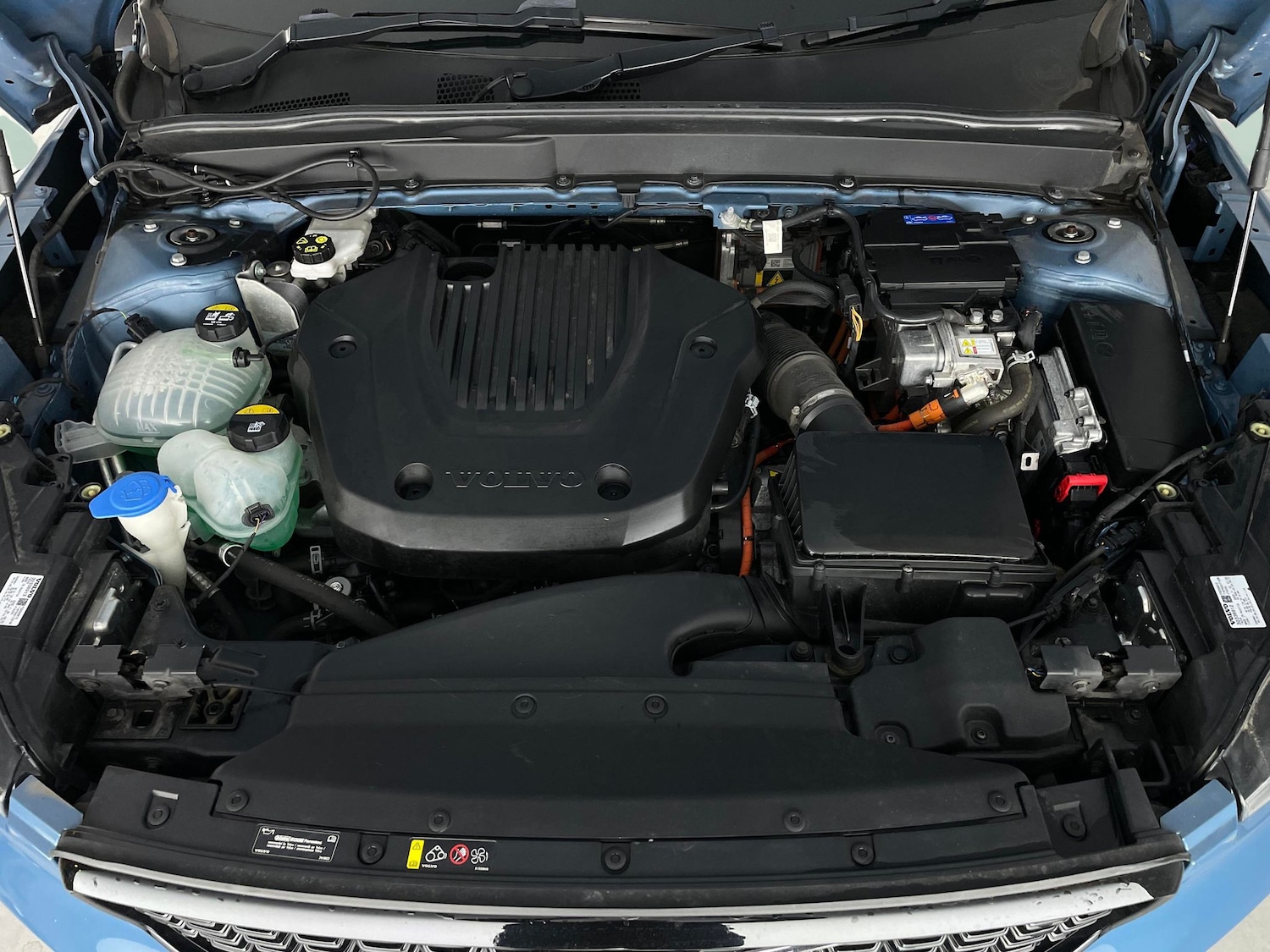 Used Volvo XC40 2023 for sale - 77802894: Photo 41