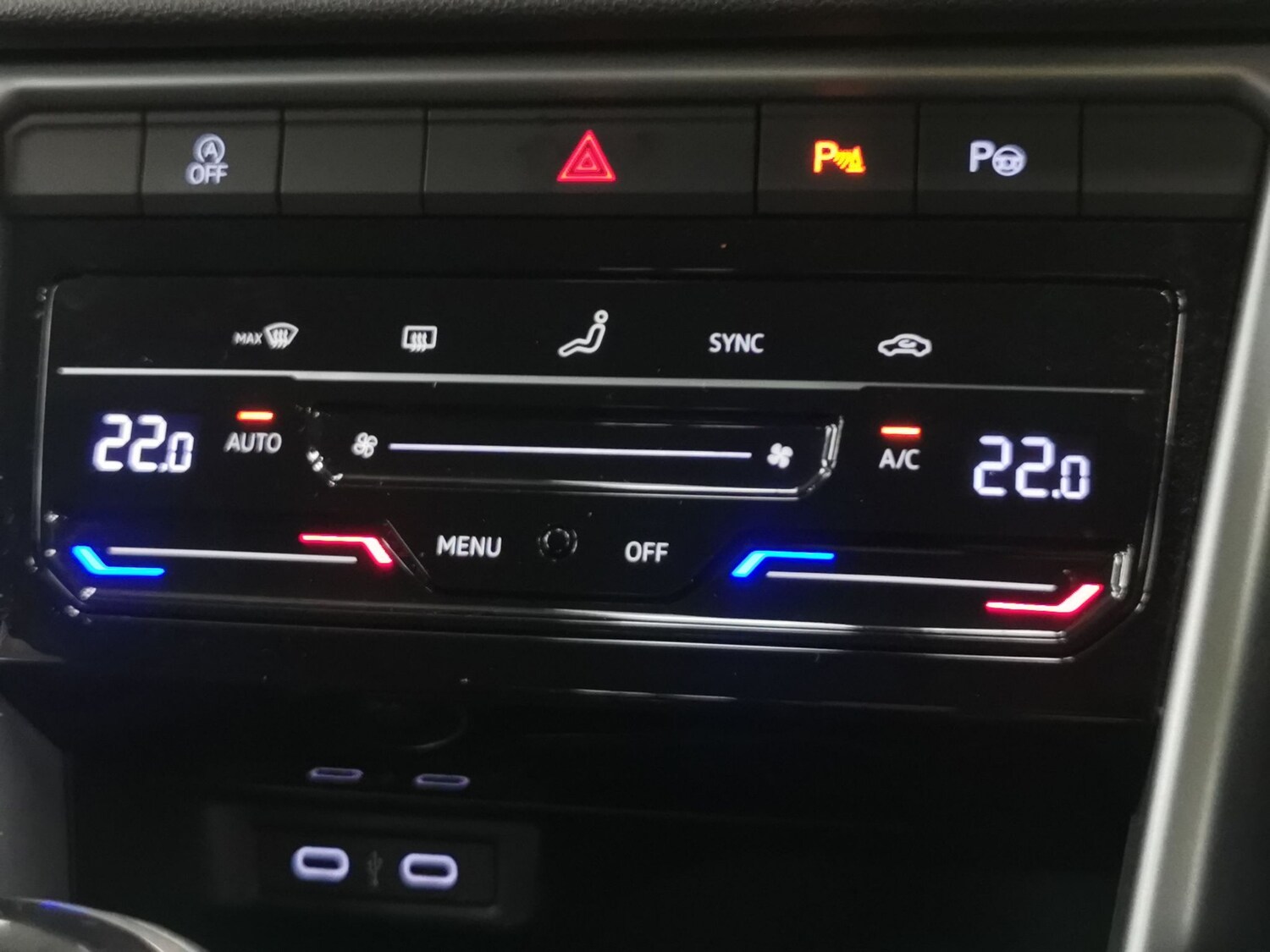 Used Volkswagen T-Roc 2022 for sale - 77675946: Photo 18