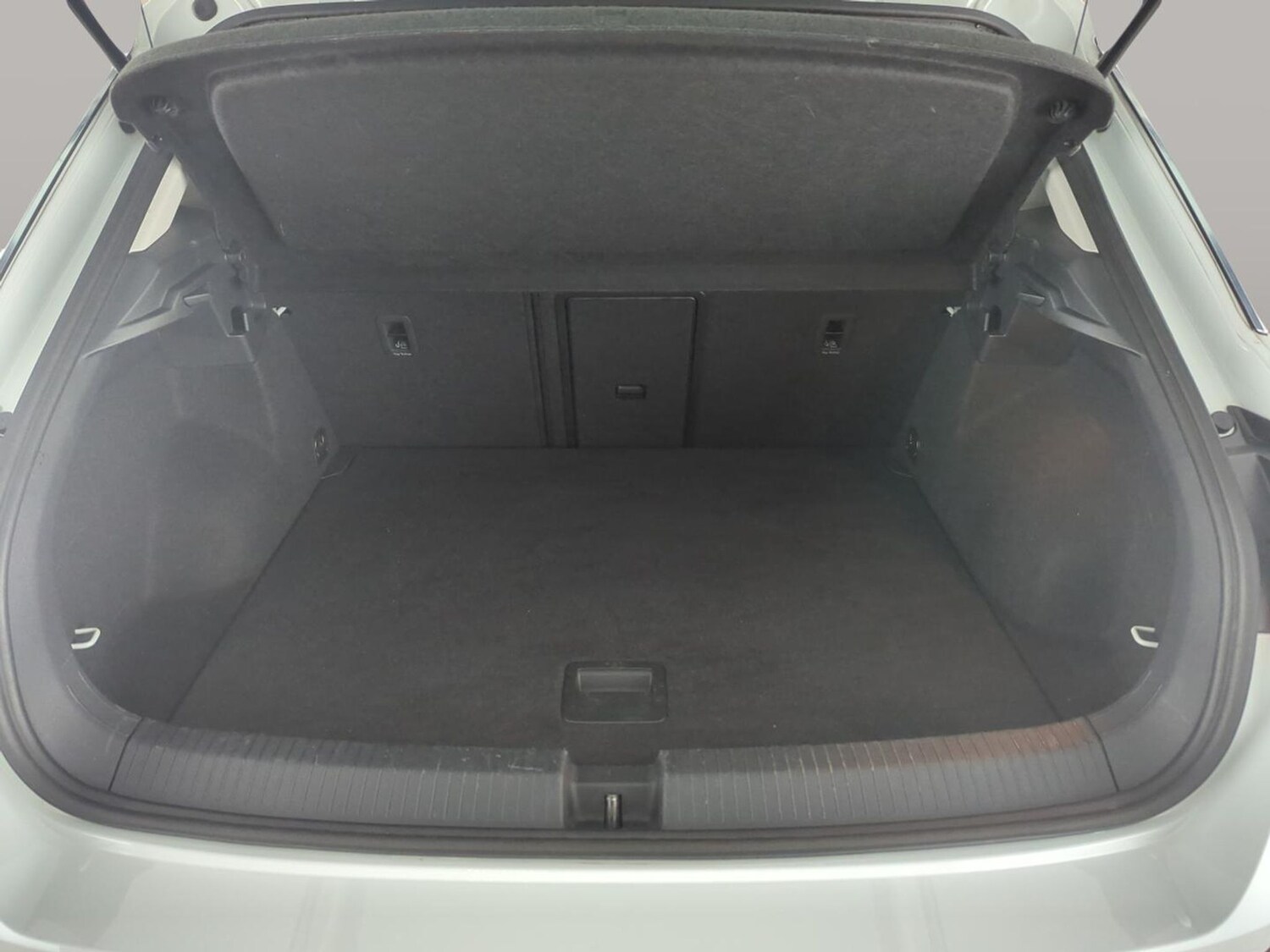 Used Volkswagen T-Roc 2022 for sale - 77675946: Photo 31