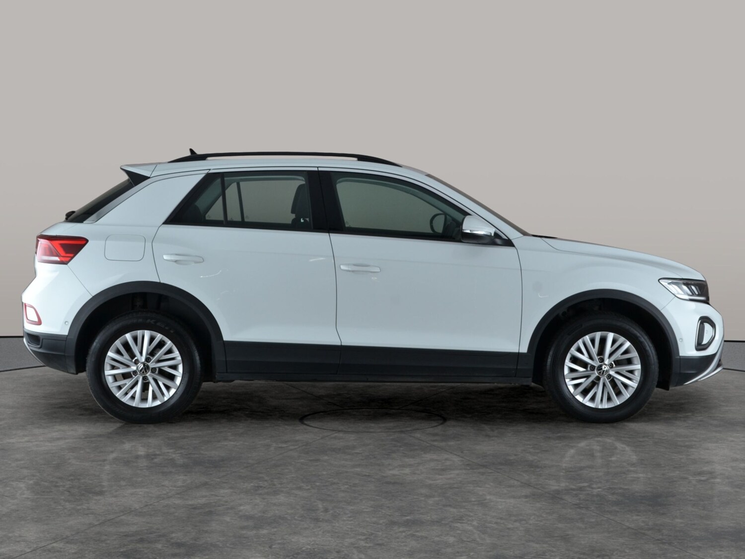 Used Volkswagen T-Roc 2022 for sale - 77675946: Photo 7