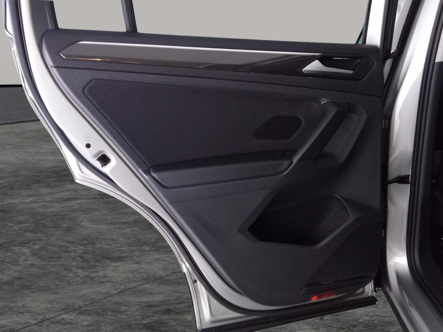 Used Volkswagen Tiguan 2020 for sale - 76691843: Photo 30