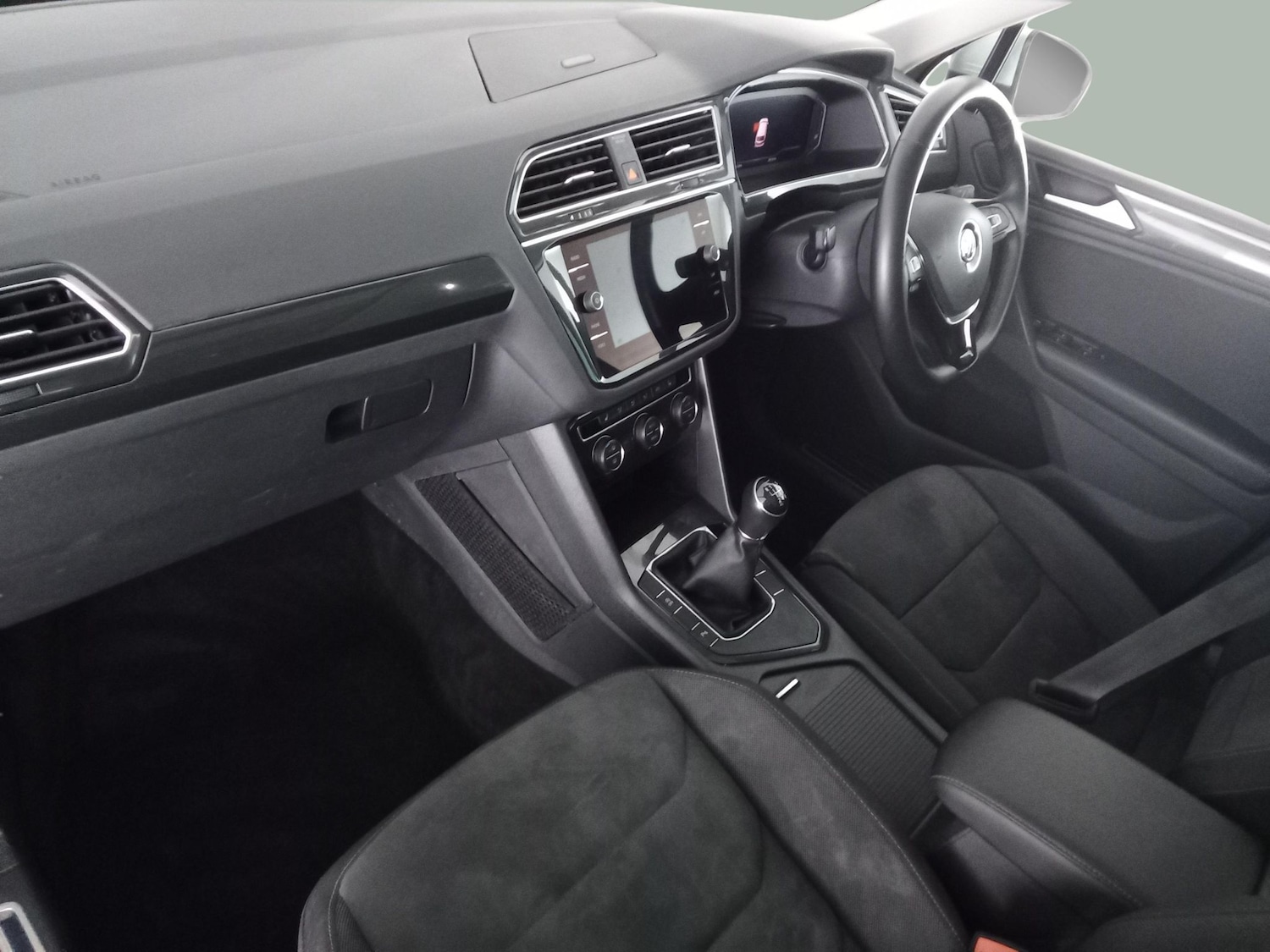 Used Volkswagen Tiguan 2020 for sale - 76691843: Photo 4