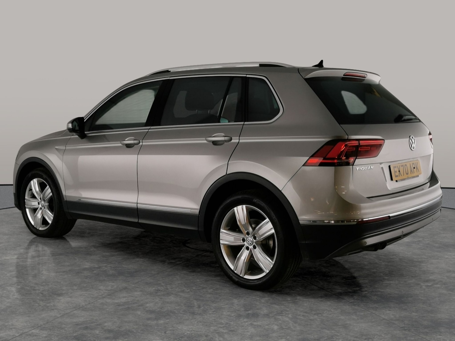 Used Volkswagen Tiguan 2020 for sale - 76691843: Photo 8
