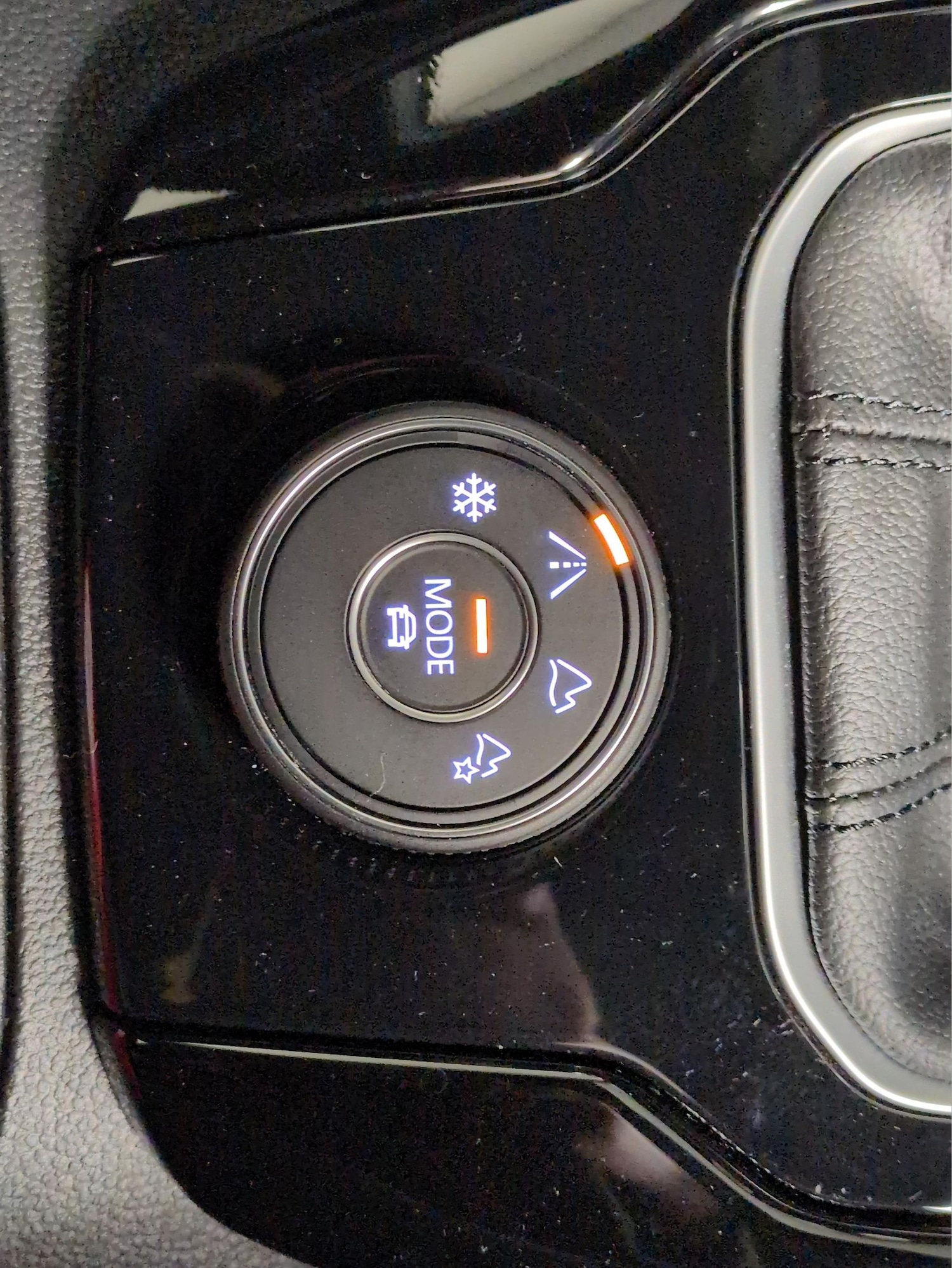 Used Volkswagen T-Roc 2023 for sale - 77688719: Photo 15