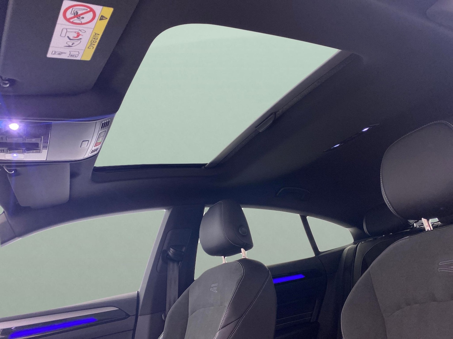 Used Volkswagen Arteon 2023 for sale - 78107835: Photo 5