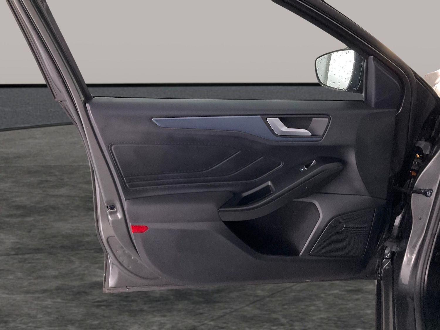 Used Ford Focus 2023 for sale - 76555039: Photo 27