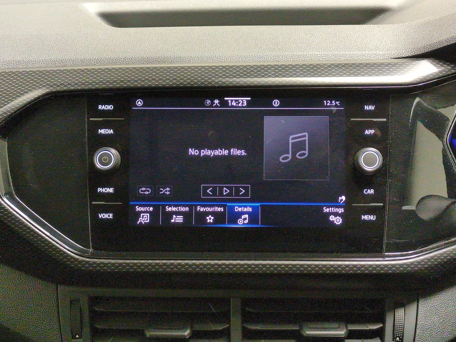 Used Volkswagen T-Cross 2023 for sale - 78207301: Photo 14