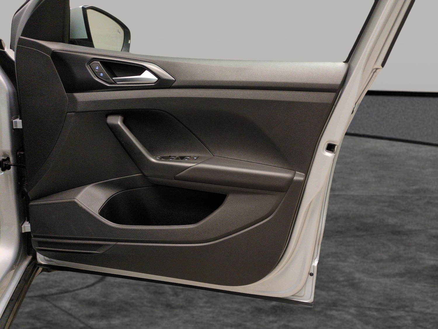 Used Volkswagen T-Cross 2023 for sale - 78207301: Photo 30