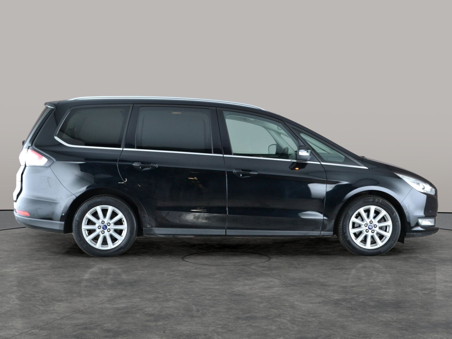 Used Ford Galaxy 2018 for sale - 77012125: Photo 10