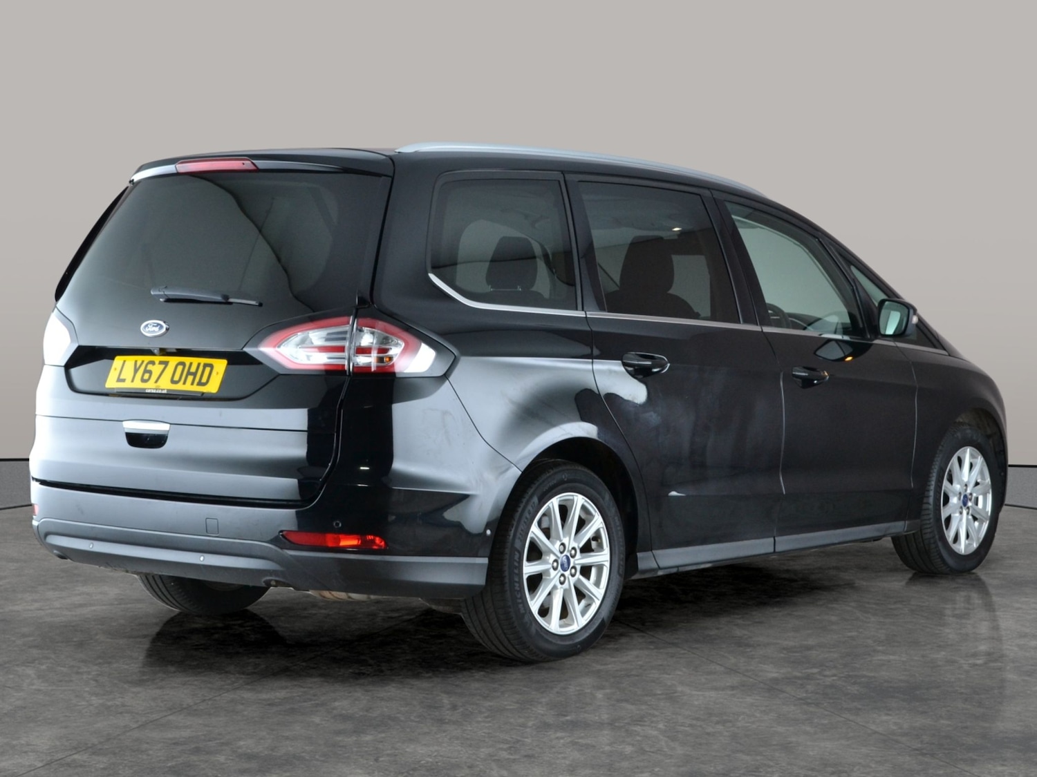 Used Ford Galaxy 2018 for sale - 77012125: Photo 11