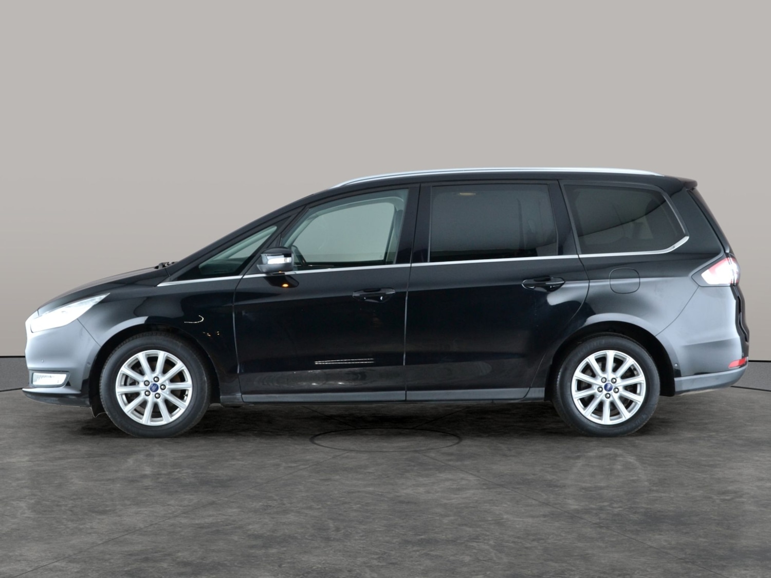 Used Ford Galaxy 2018 for sale - 77012125: Photo 14