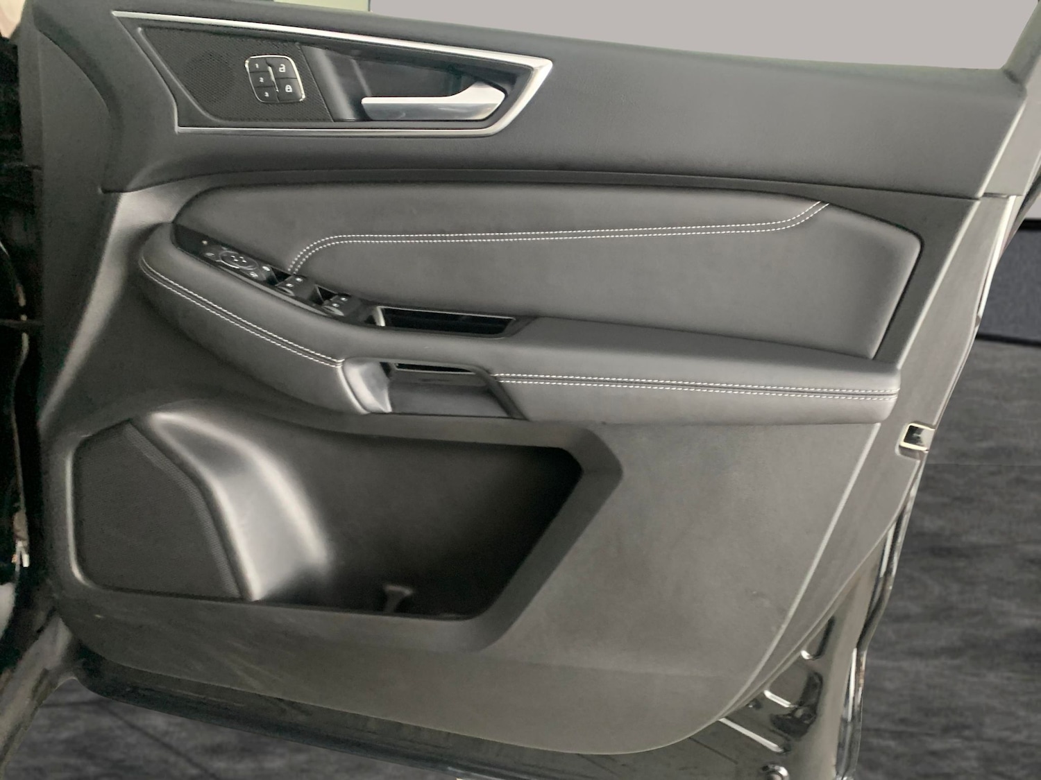 Used Ford Galaxy 2018 for sale - 77012125: Photo 32