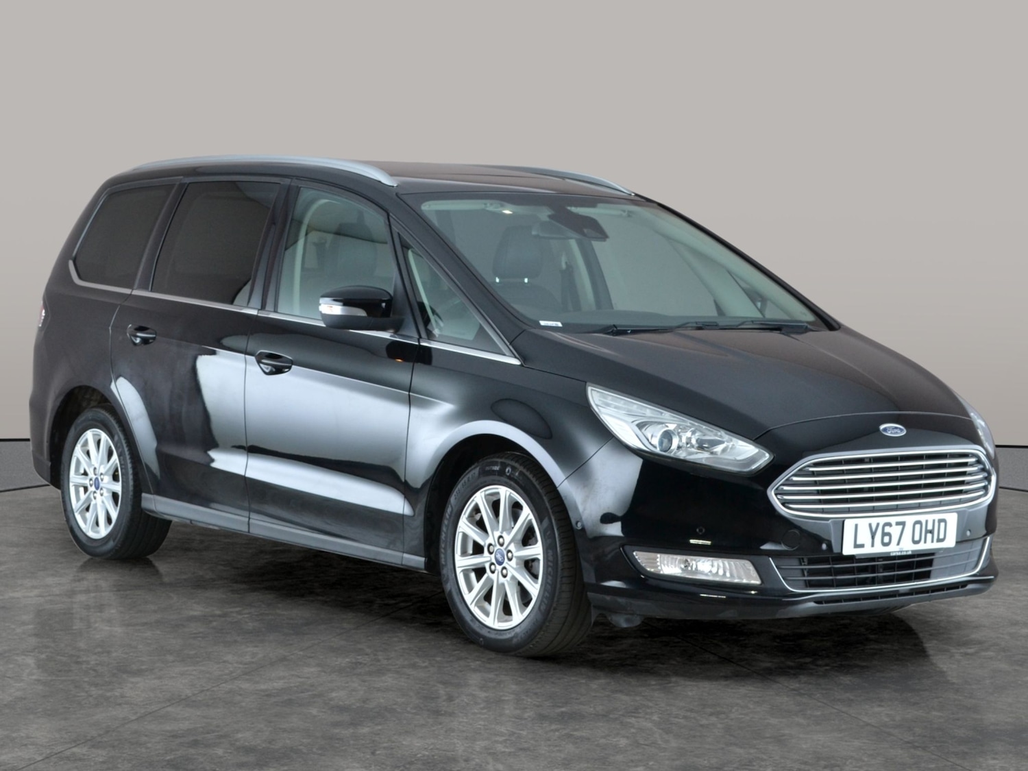 Used Ford Galaxy 2018 for sale - 77012125: Photo 9