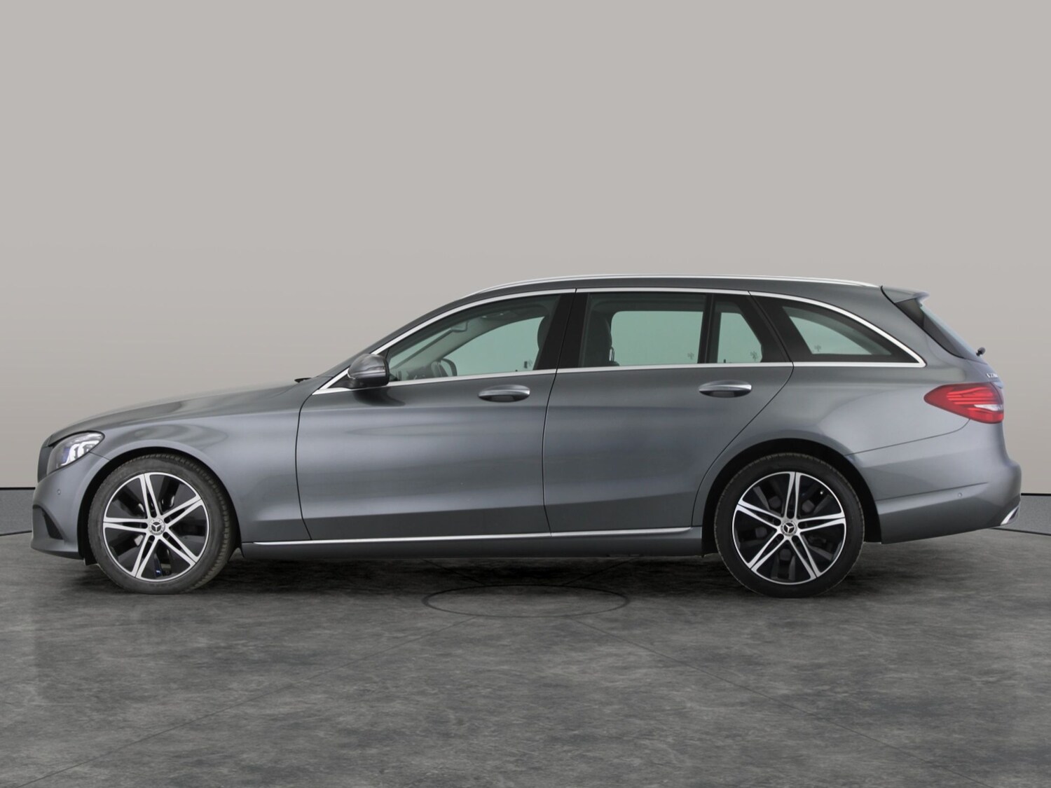 Used Mercedes-Benz C Class 2020 for sale - 76599737: Photo 9