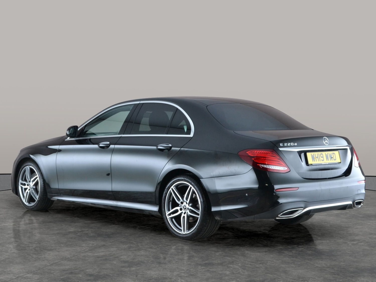 Used Mercedes-Benz E Class 2019 for sale - 77404350: Photo 12