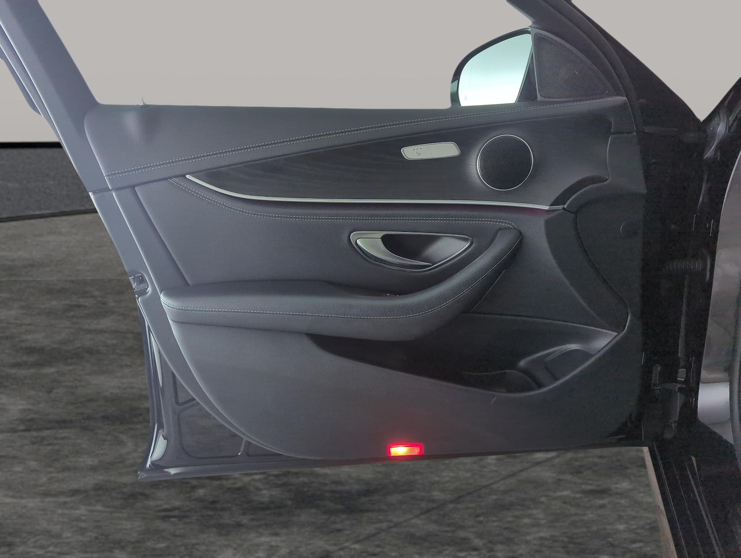 Used Mercedes-Benz E Class 2019 for sale - 77404350: Photo 30