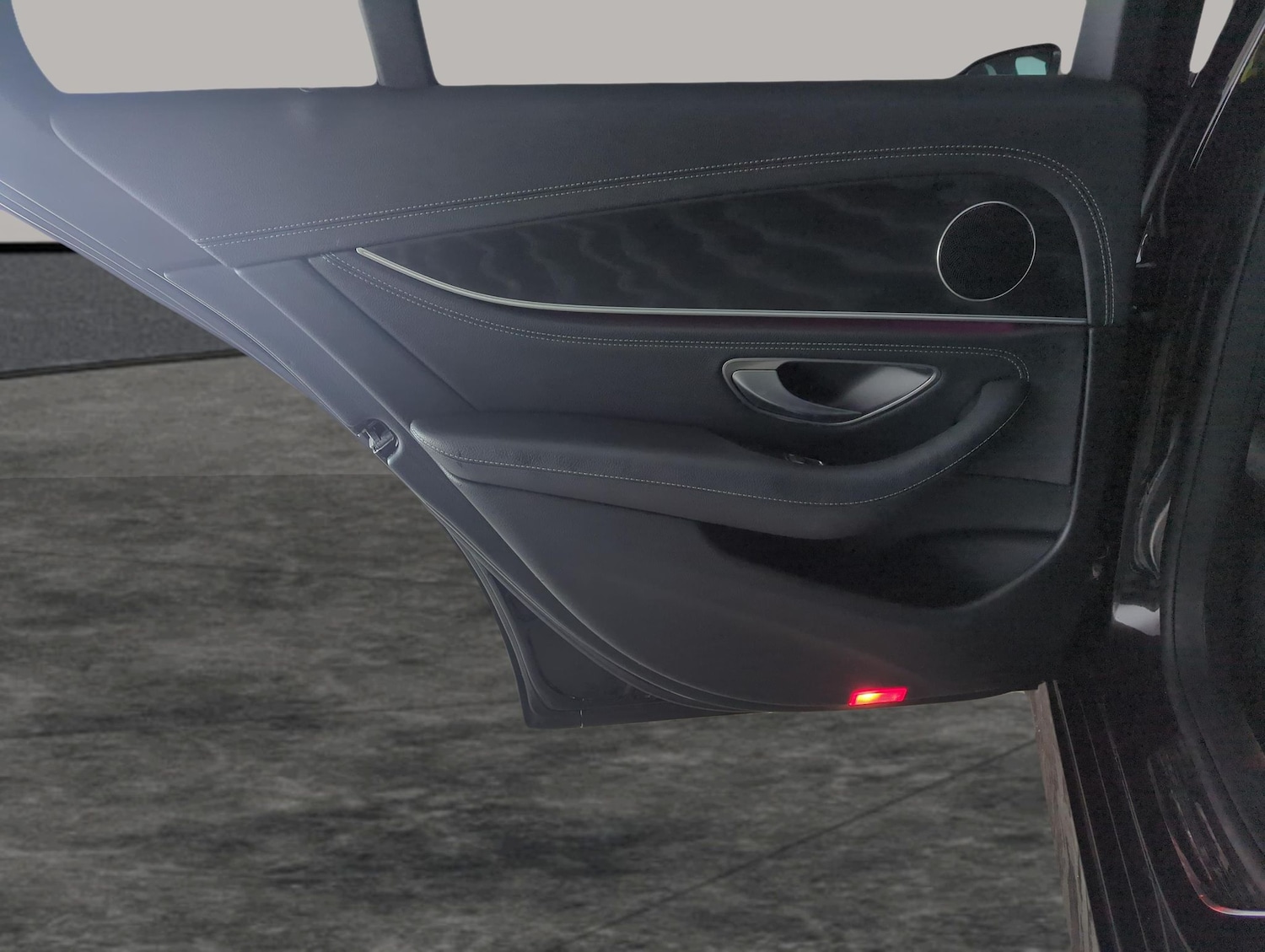 Used Mercedes-Benz E Class 2019 for sale - 77404350: Photo 31