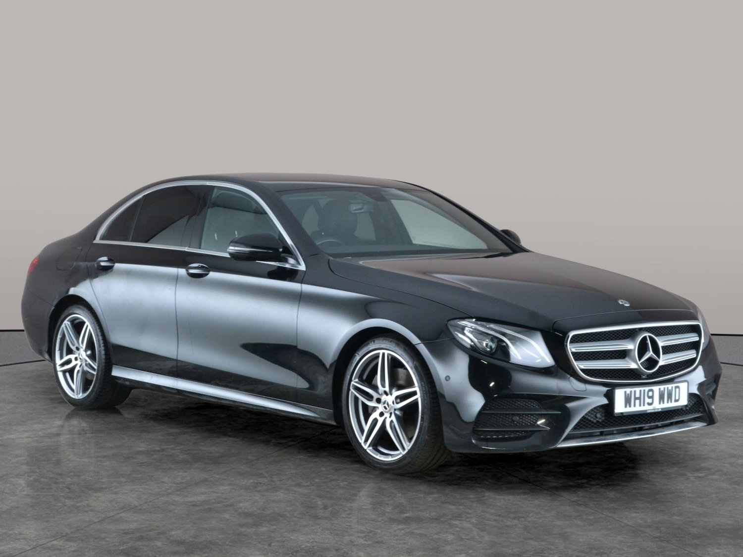 Used Mercedes-Benz E Class 2019 for sale - 77404350: Photo 8