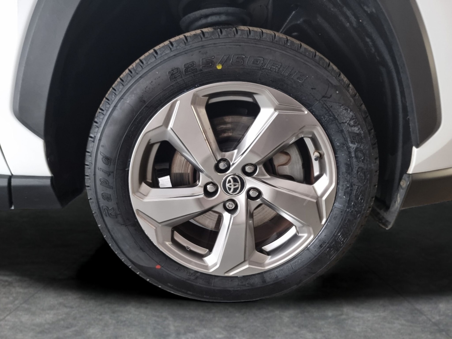 Used Toyota RAV4 2021 for sale - 76722626: Photo 24