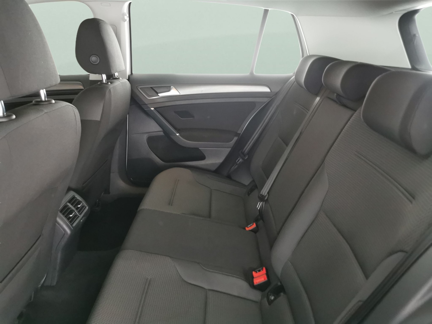 Used Volkswagen Golf 2018 for sale - 77255795: Photo 24