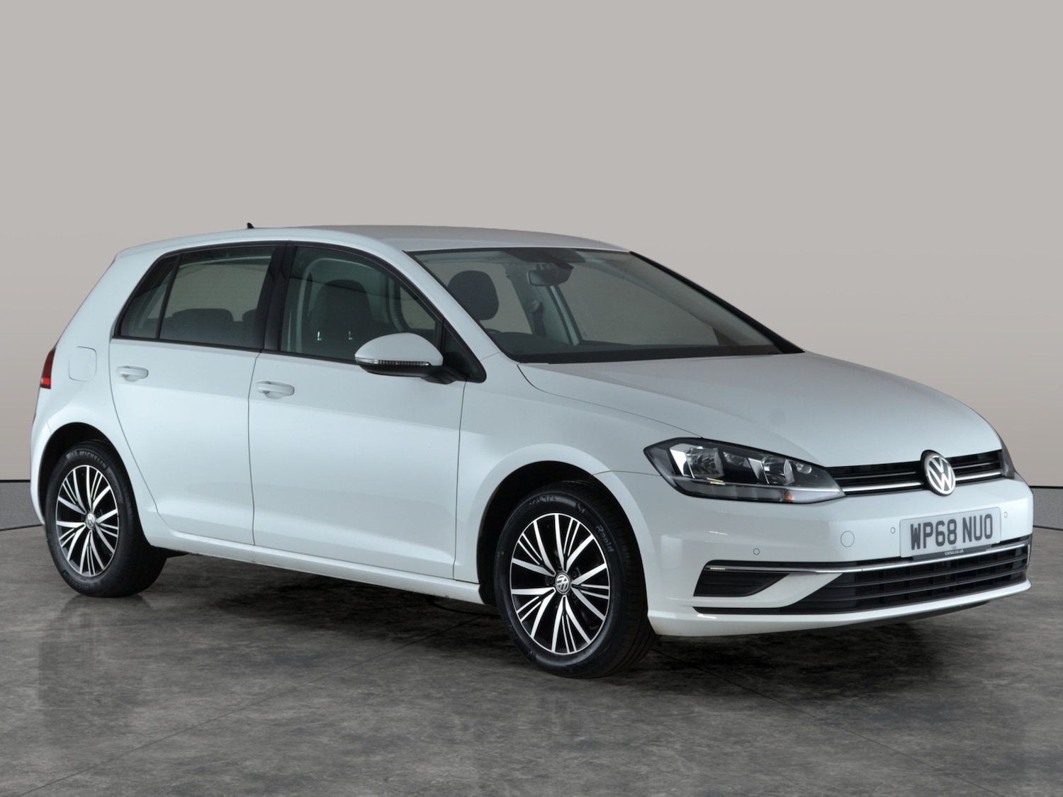 Used Volkswagen Golf 2018 for sale - 77255795: Photo 8