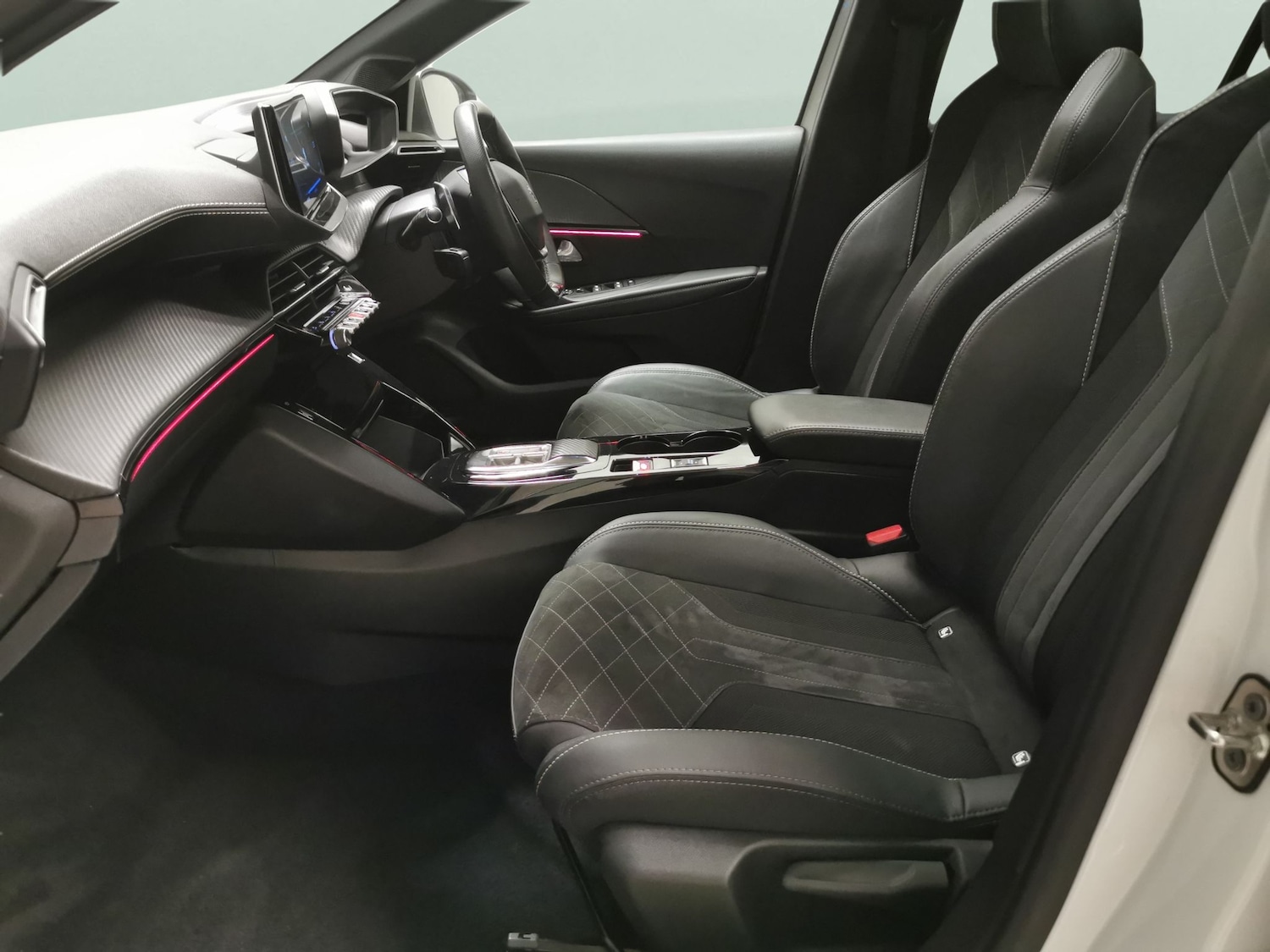 Used Peugeot 208 2022 for sale - 77262125: Photo 4