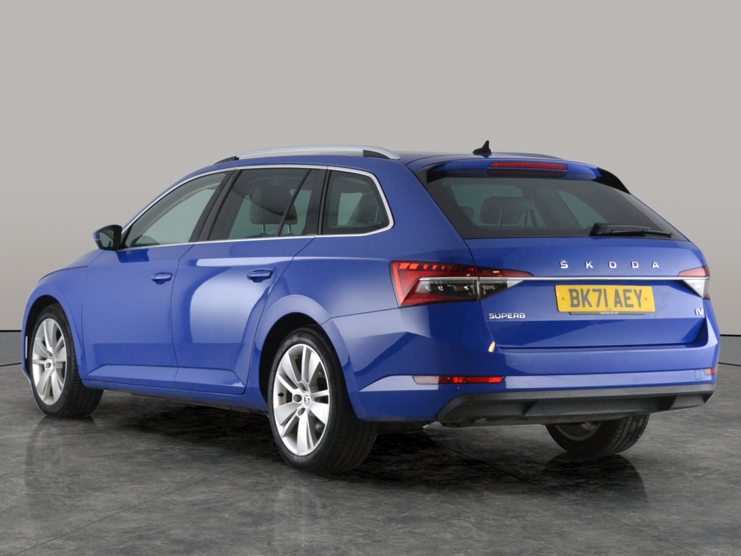 Used Skoda Superb 2021 for sale - 76969518: Photo 8