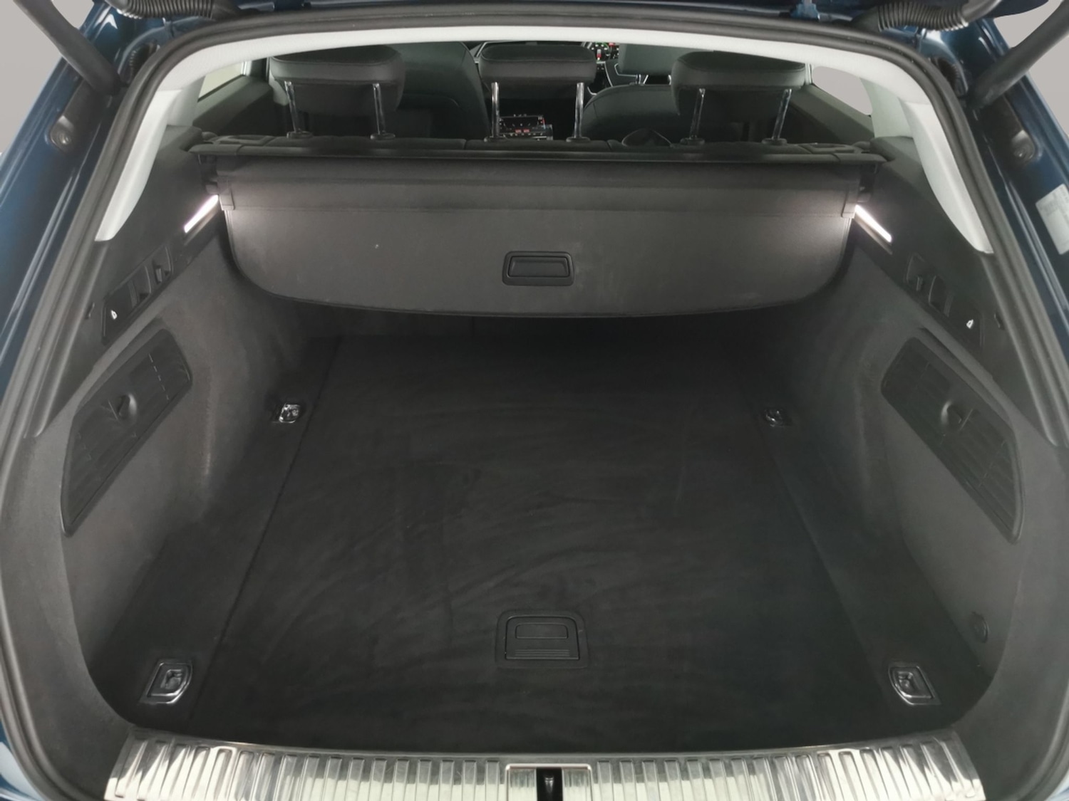 Used Audi e-tron 2020 for sale - 77634886: Photo 35