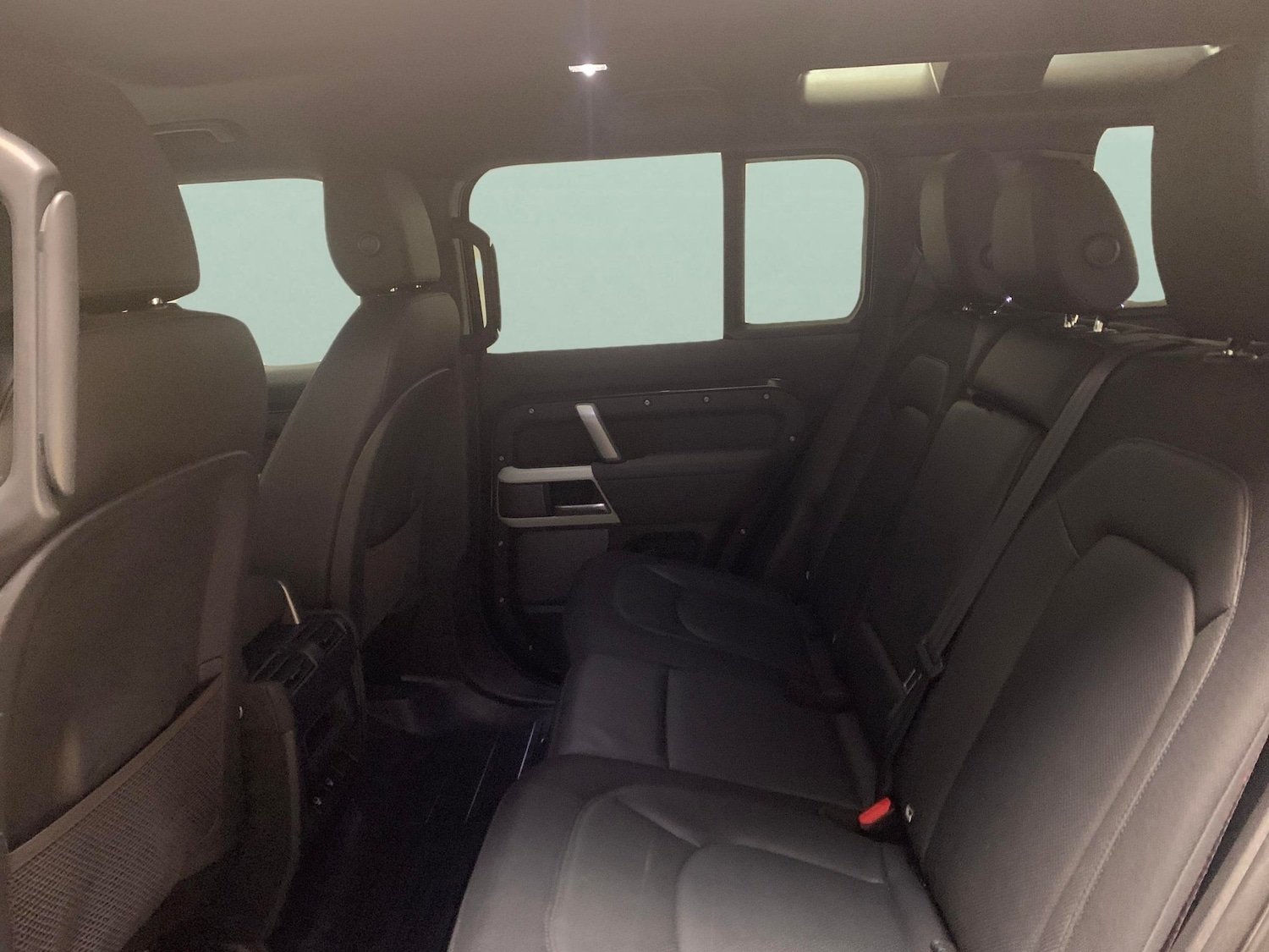 Used Land Rover Defender 2022 for sale - 77665409: Photo 32