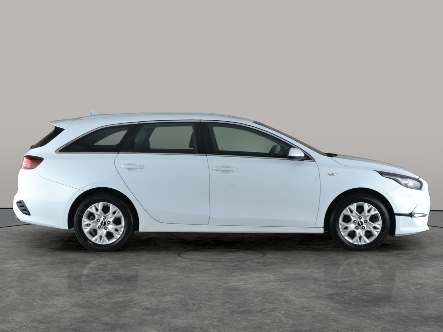 Used Kia Ceed 2022 for sale - 77448072: Photo 9