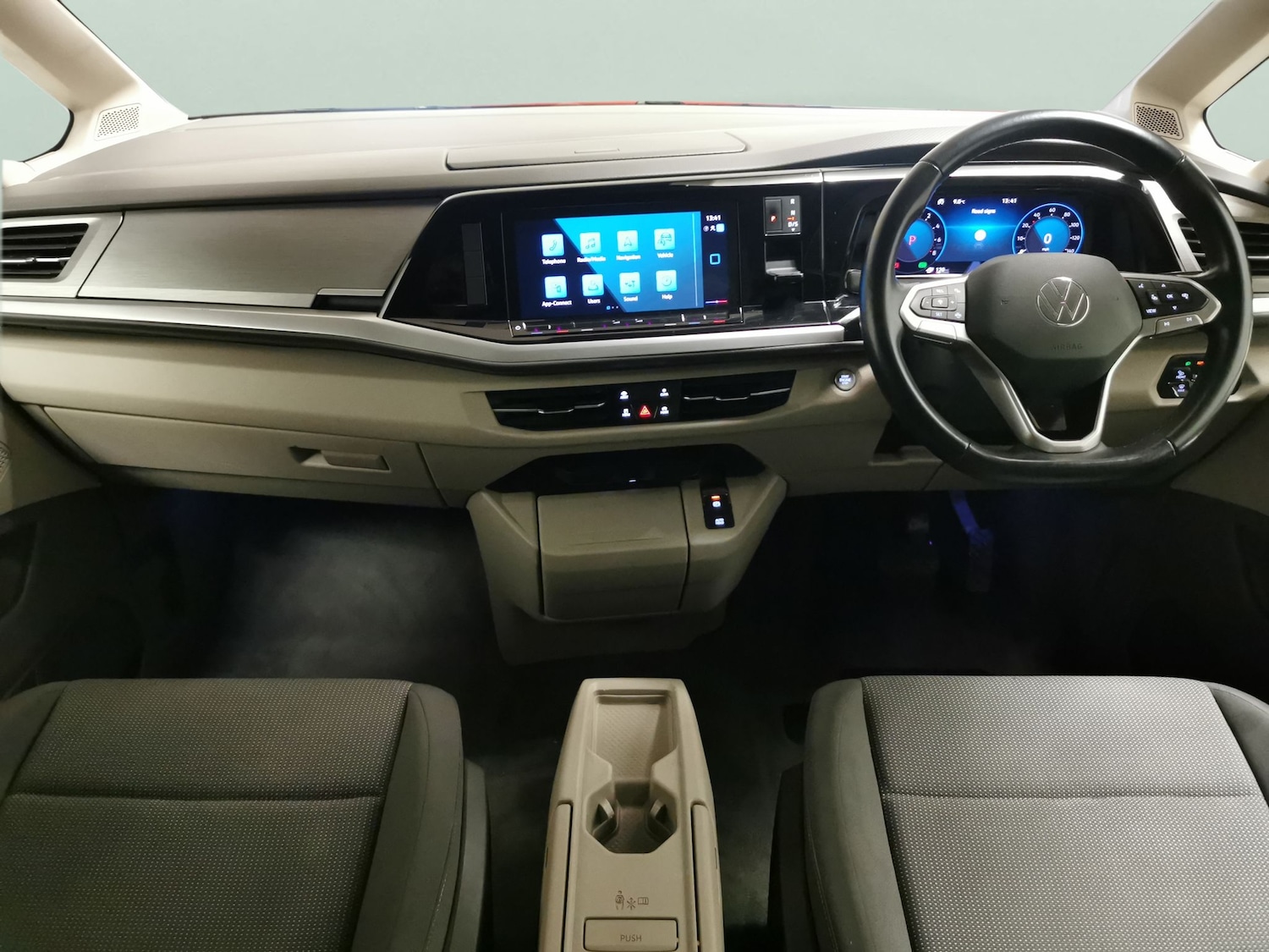 Used Volkswagen Multivan 2022 for sale - 77378883: Photo 7