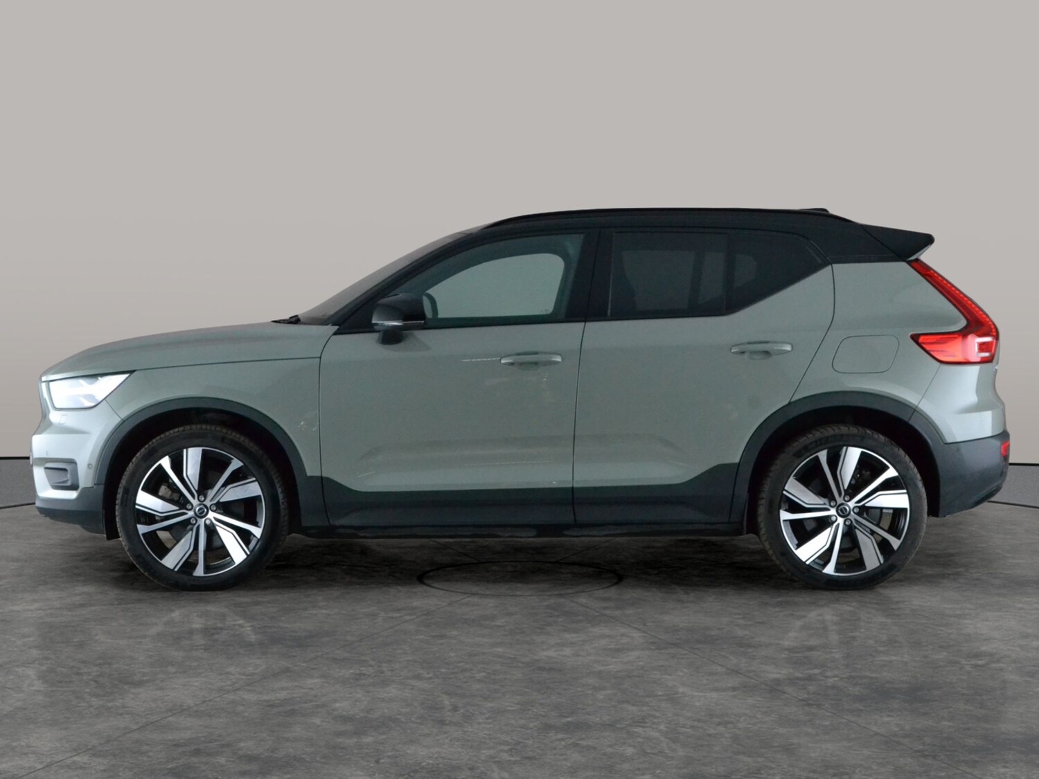 Used Volvo XC40 2022 for sale - 77903714: Photo 14