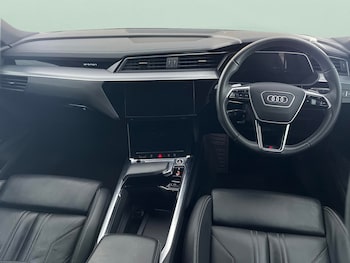Used Audi e-tron 2022 for sale - 75604824: Photo