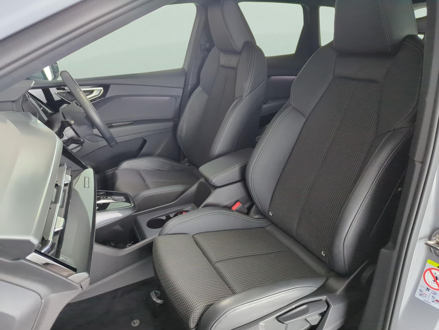 Used Audi Q4 e-tron 2023 for sale - 77995484: Photo 15