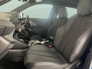 Used Peugeot 2008 2024 for sale - 79421728: Photo