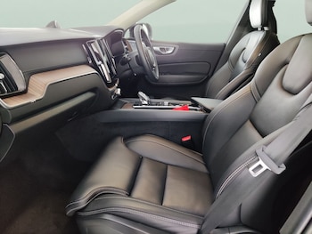 Used Volvo XC60 2023 for sale - 78554083: Photo