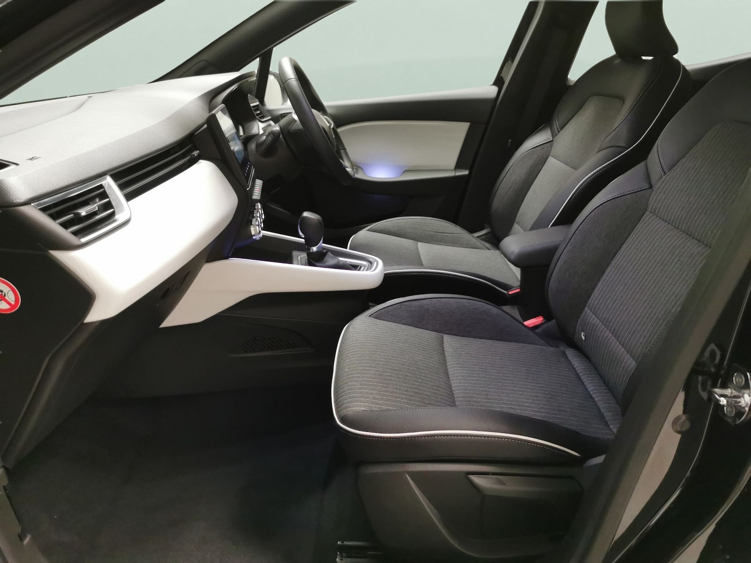 Used Renault Clio 2022 for sale - 77543125: Photo 4