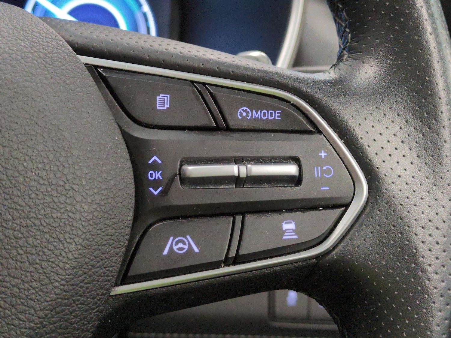 Used Hyundai Santa Fe for sale - 76725321: Photo 25