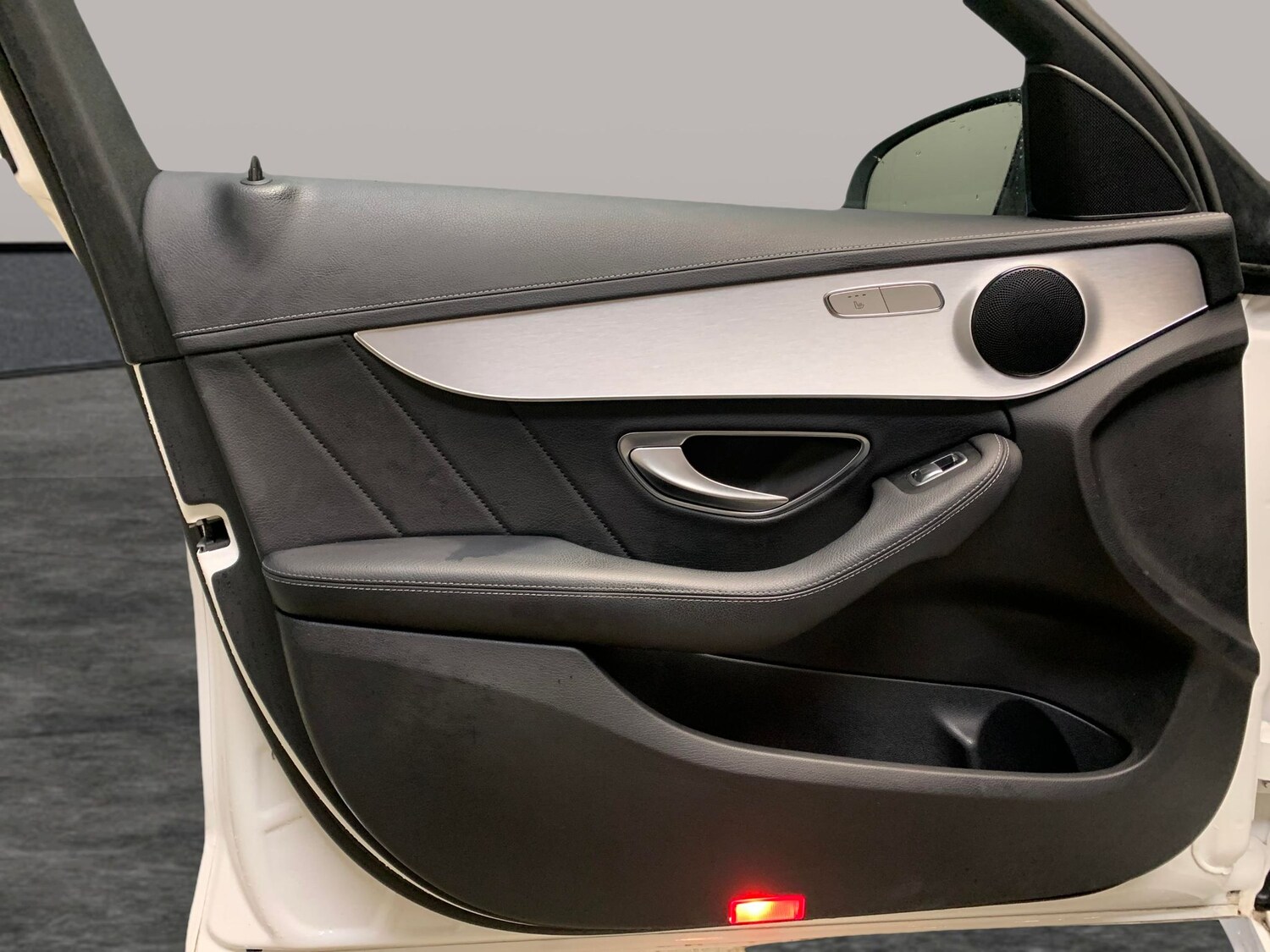 Used Mercedes-Benz C Class 2016 for sale - 77364874: Photo 28